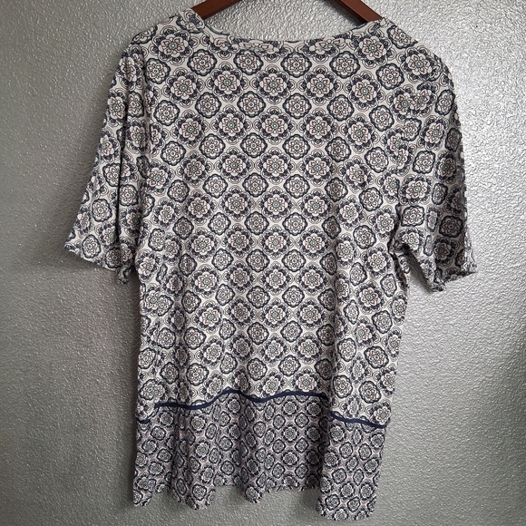 J. Jill Multi Media Floral Design    Size L - Picture 12 of 15